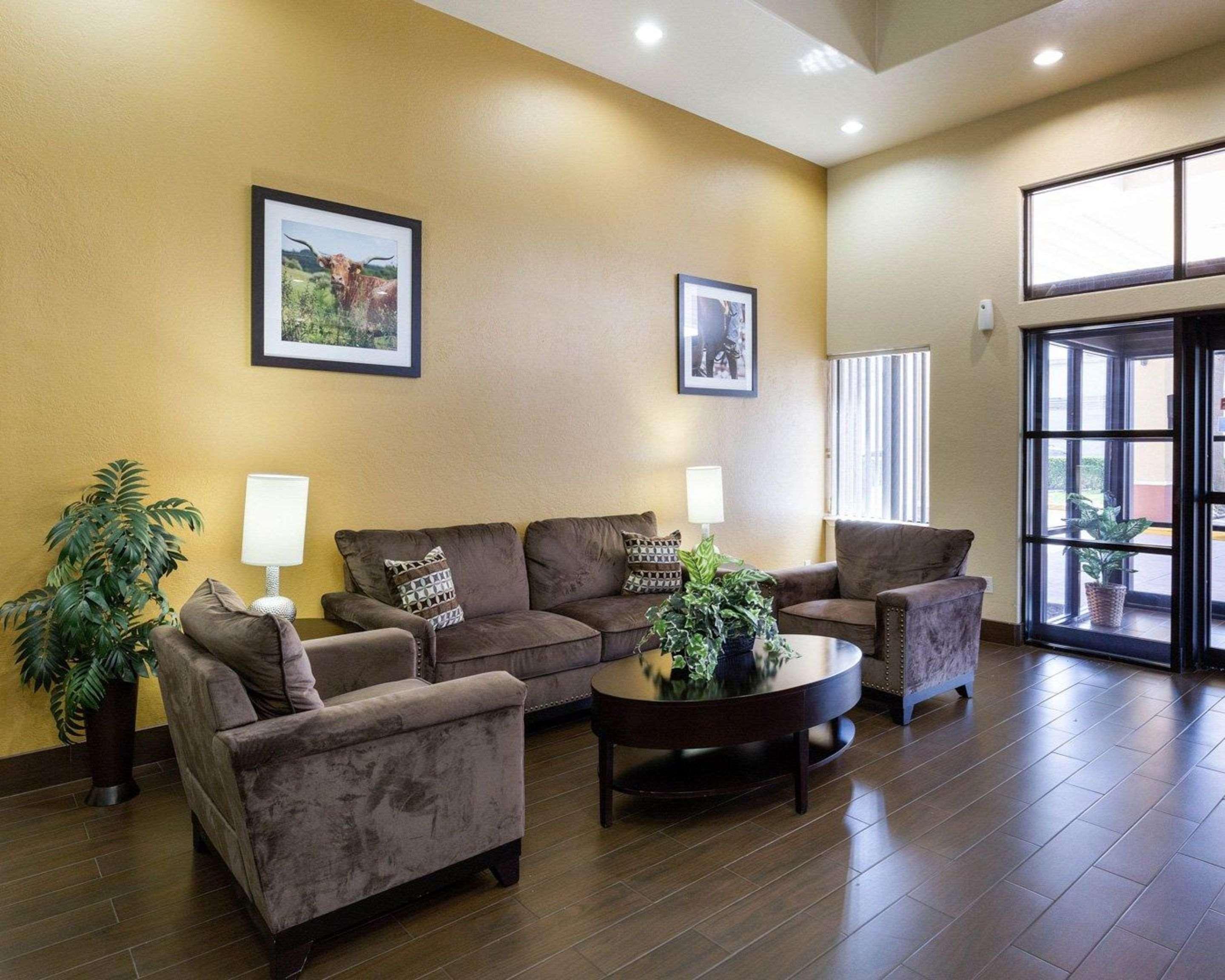 Quality Houston Nw Cy-fair Hotel
